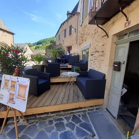 Chez Tifille Bed & Breakfast Estaing  Dış mekan fotoğraf
